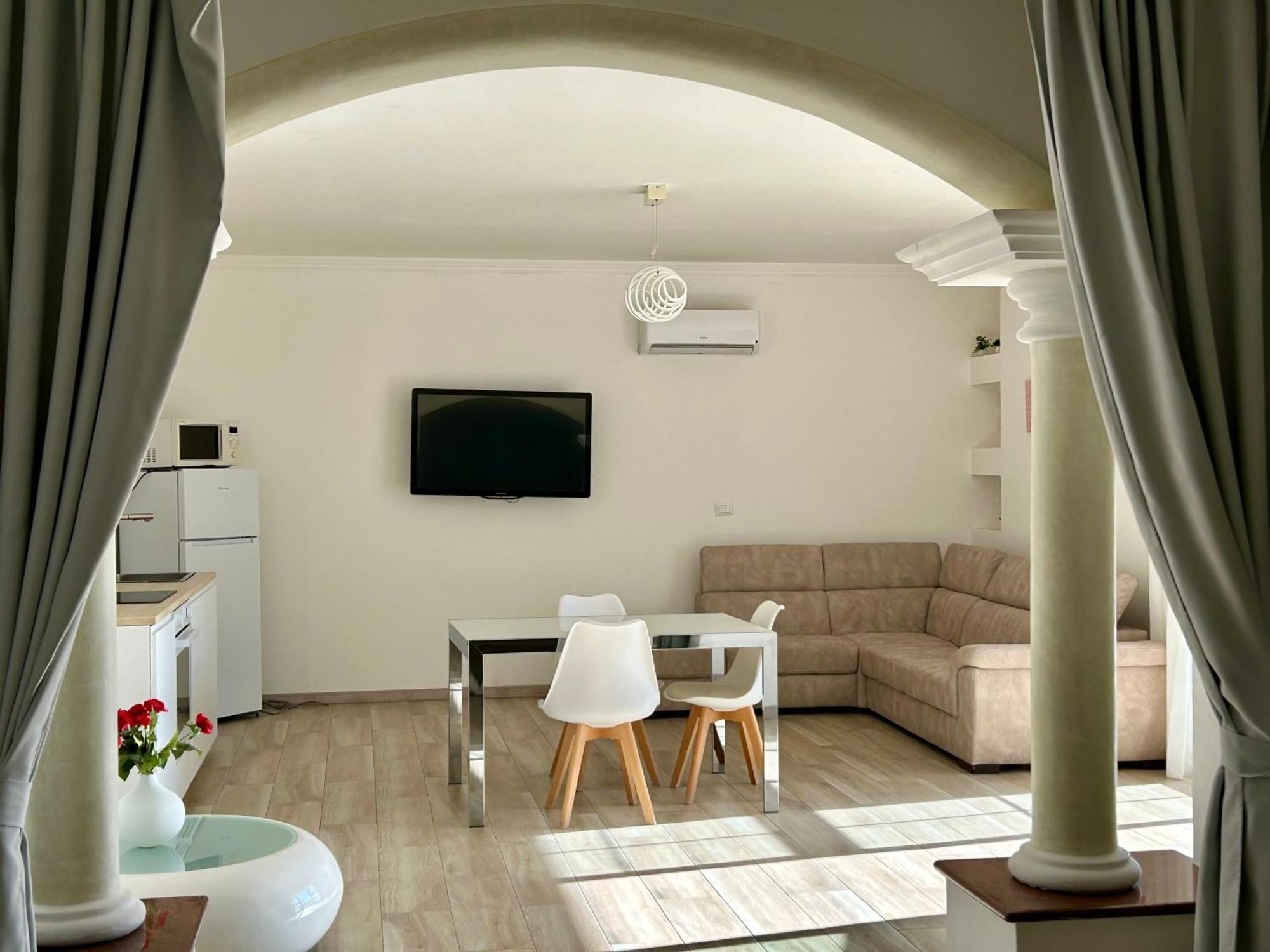 Guest House - La Bella Vita Orosei Bagian luar foto